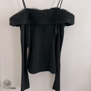 Vintage 90s off shoulder, faux fur long sleeve top